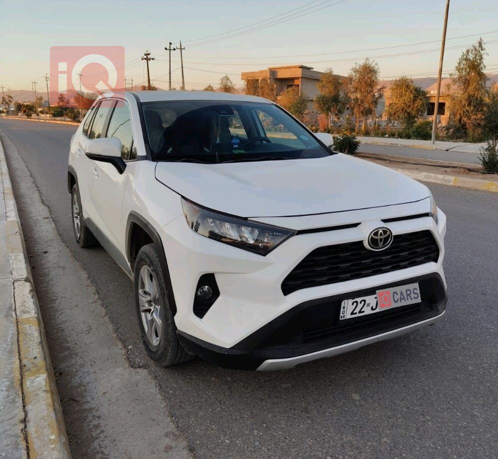 تويوتا راف 4